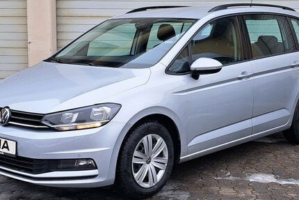 VW Touran 113.450 km 16.900 &euro; Neuburg am Inn 94127