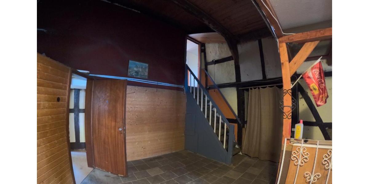 Einfamilienhaus Edemissen - 7 Zimmer, 200 m&sup2;, 160.000&euro; | Angebot:27120168