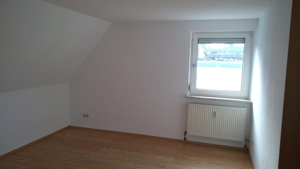 3-Zimmer-Wohnung mit Balkon in Selb ab April 2026 zu vermieten 3 zimmer