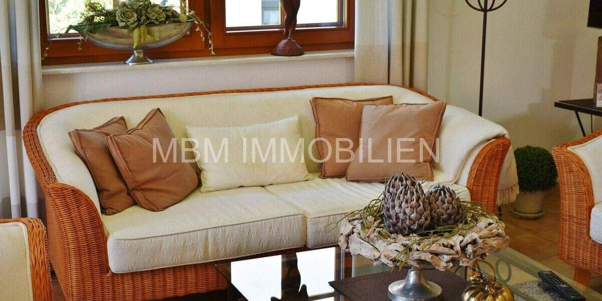 Etagenwohnung Großröhrsdorf - 3 Zimmer, 71 m&sup2;, 480&euro; | Angebot:25527142