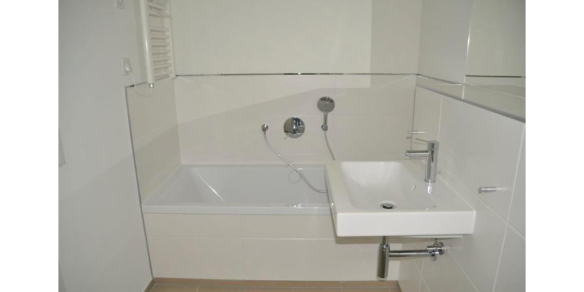 Etagenwohnung Schleswig - 3 Zimmer, 96 m&sup2;, 1.527&euro; | Angebot:26249728