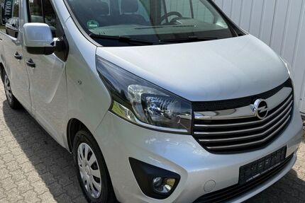 Opel Vivaro 167.000 km 8.999 &euro; Wesel 46485