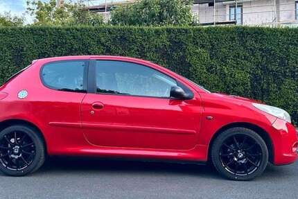 Peugeot 207 160.000 km 999 € duisburg 47059