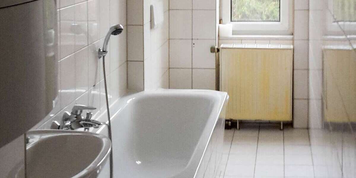 Wohnung zum Kaufen in Naumburg (Saale) 160.000 € 90 m² 5 zimmer