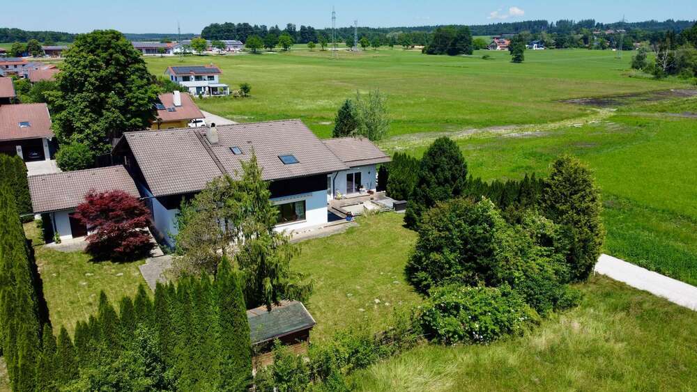 Einfamilienhaus Grabenstätt - 8 Zimmer, 293 m&sup2;, 1.450.000&euro; | Angebot:27143395