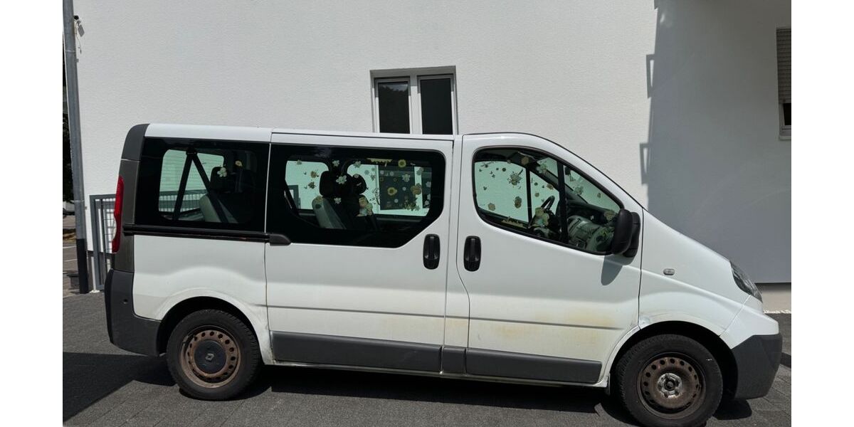 Renault Trafic 111.000 km 6.300 &euro; Albstadt 72461