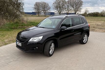 VW Tiguan 143.000 km 8.900 &euro; Lübeck 23560
