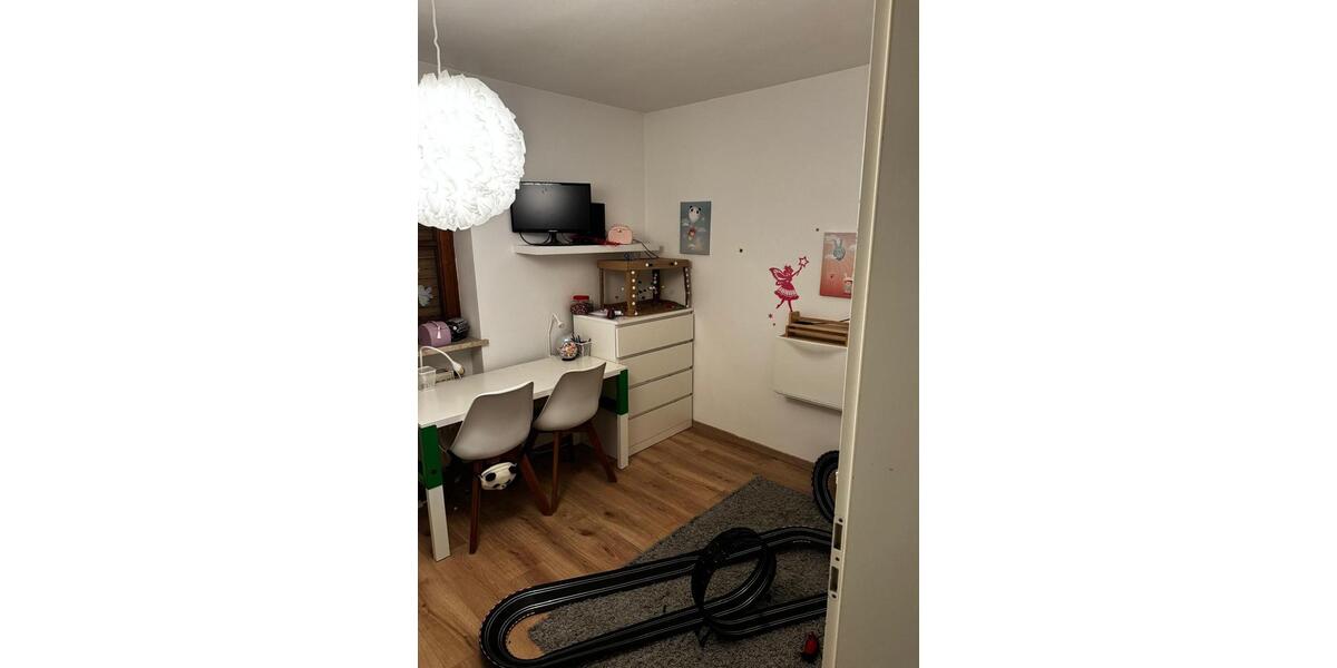 Etagenwohnung Neubeuern - 3 Zimmer, 79 m&sup2;, 1.080&euro; | Angebot:25321423