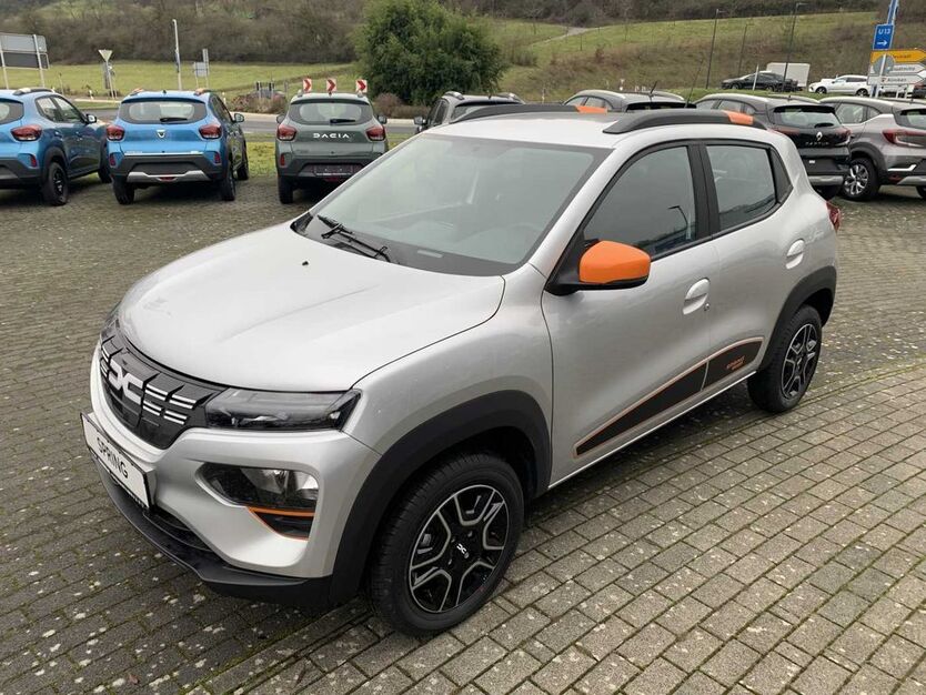 Dacia Spring 9.900 km 13.580 € Bad Neustadt/S. 97616