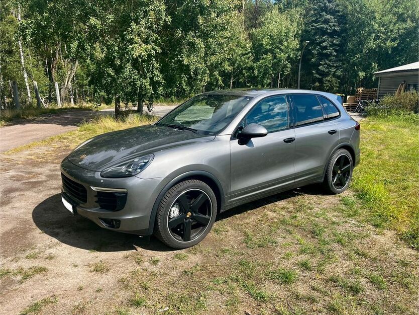 Porsche Cayenne 289.000 km 28.000 € Stahnsdorf 14532