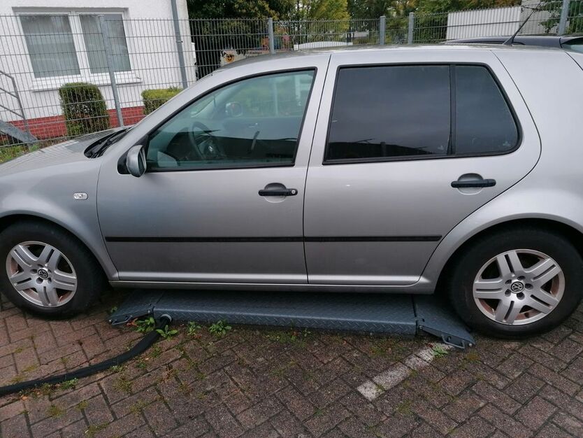VW Golf 150.000 km 2.800 € reilingen 68799