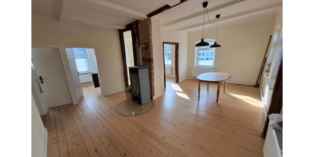 Einfamilienhaus Aerzen - 10 Zimmer, 262 m&sup2;, 350.000&euro; | Angebot:25994333