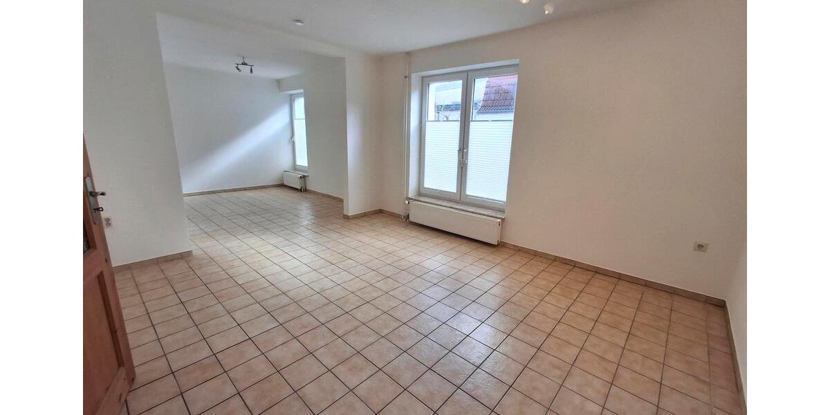 Einfamilienhaus Heide - 4 Zimmer, 120 m&sup2;, 1.250&euro; | Angebot:26122575