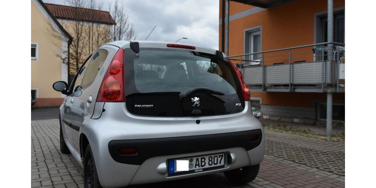 Peugeot 107 45.000 km 5.600 &euro; Nürnberg 90482