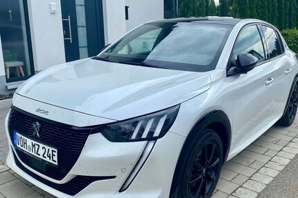 Peugeot e-208 79.750 km 14.900 &euro; Vohenstrauß 92648