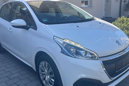 Peugeot 208 69.980 km 6.500 &euro; Fürstenfeldbruck 82256