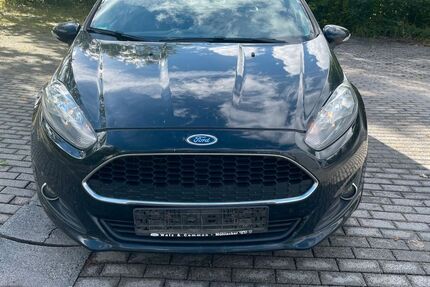 Ford Fiesta 120.000 km 4.499 € Suhl 98527