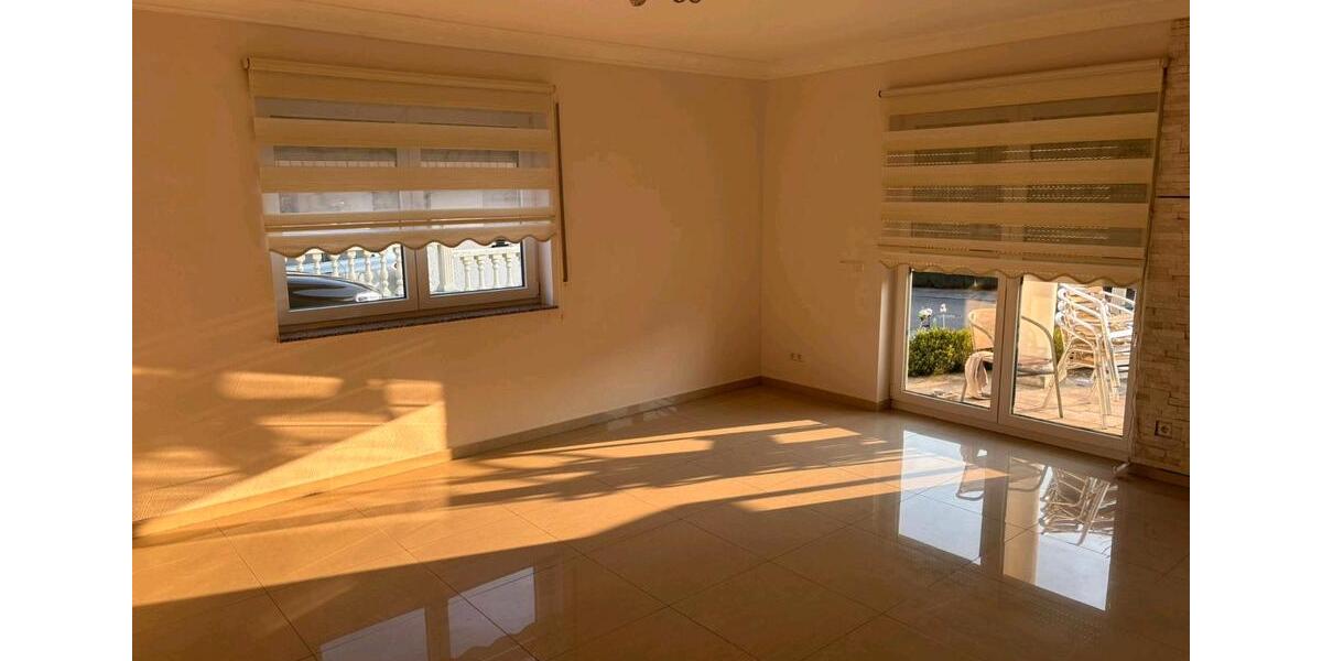 Einfamilienhaus Ramstein-Miesenbach Miesenbach - 1 Zimmer, 190 m&sup2;, 2.250&euro; | Angebot:26101571