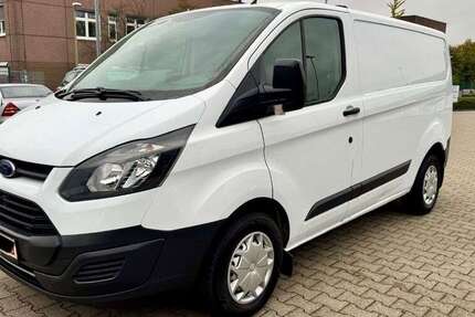 Ford Transit Custom 150.000 km 7.900 € Essen 45139