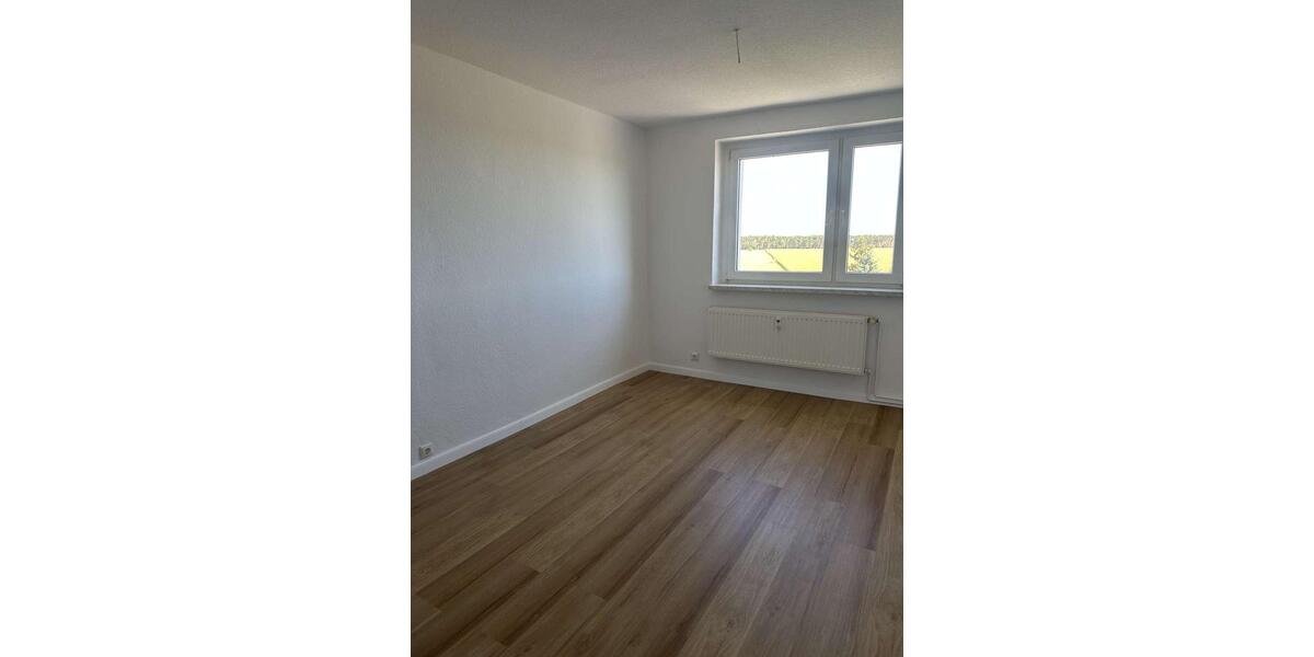 Etagenwohnung Ziesar - 4 Zimmer, 73 m&sup2;, 530&euro; | Angebot:23147724