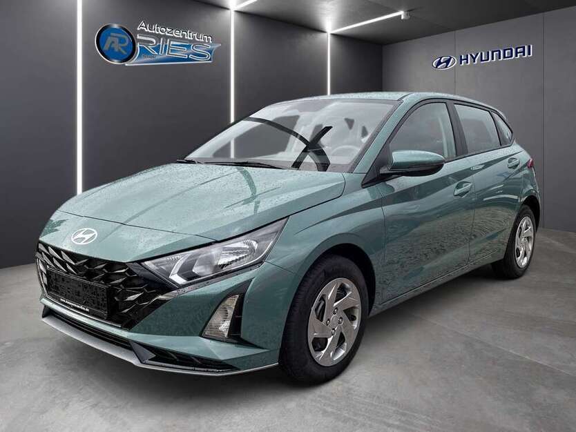 i20