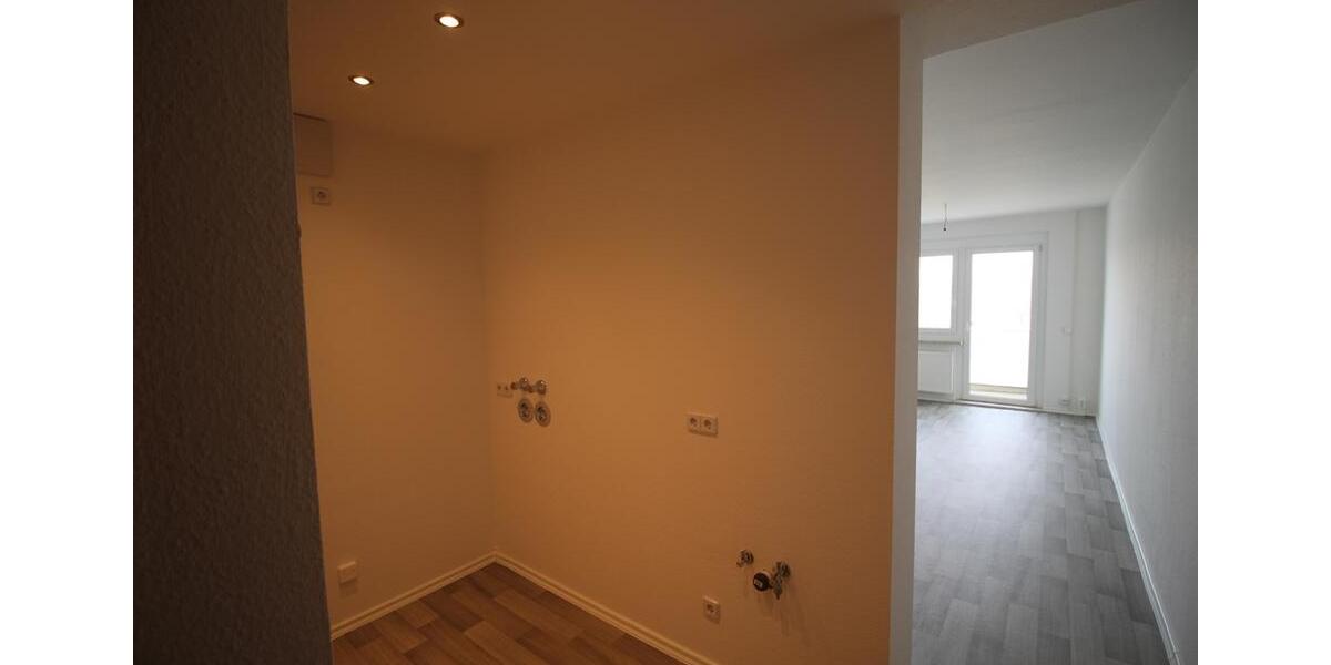 Etagenwohnung Borna - 2 Zimmer, 64 m&sup2;, 390&euro; | Angebot:19451112