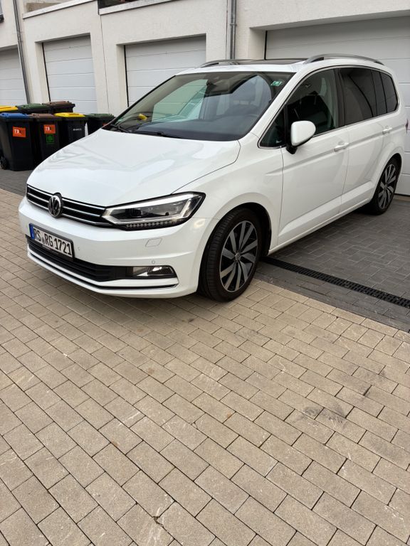 VW Touran 182.754 km 15.900 € Remscheid 42855