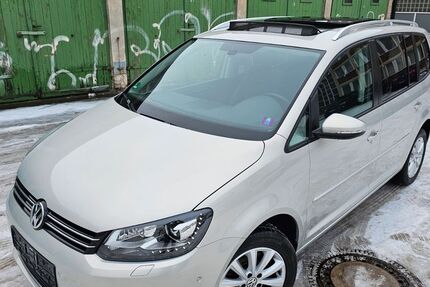 VW Touran 29.555 km 14.900 &euro; Berlin 13353