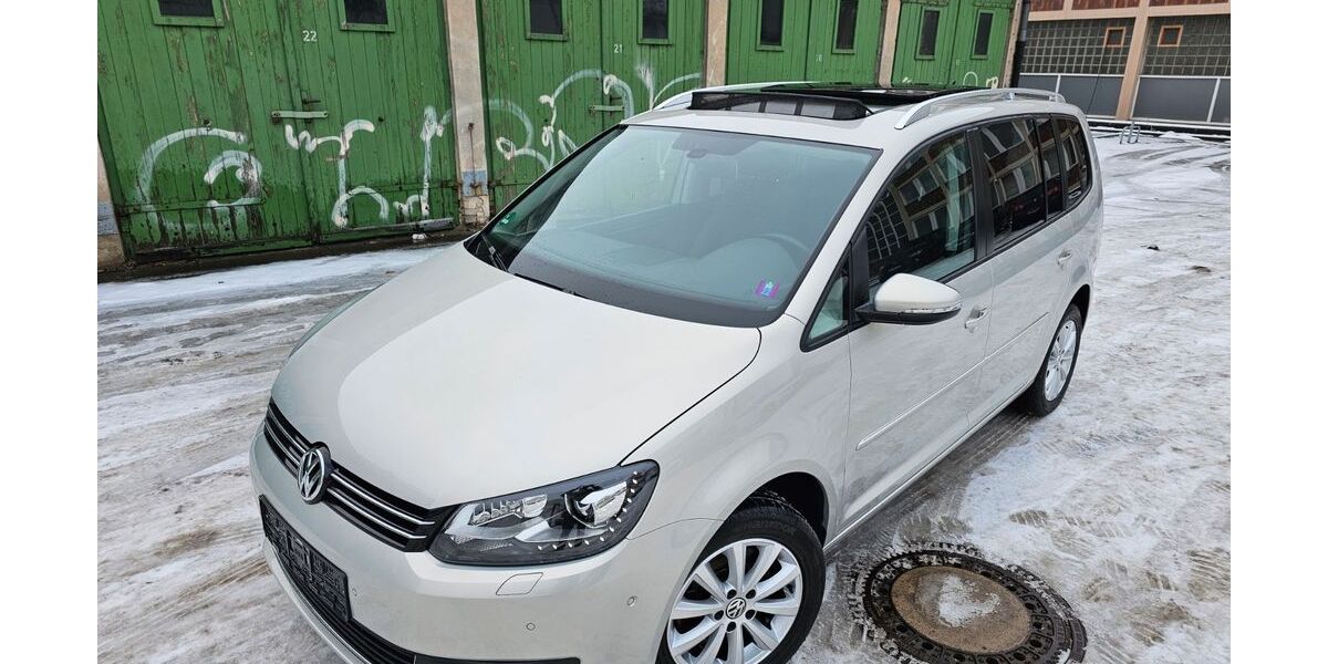 VW Touran 29.555 km 14.900 &euro; Berlin 13353