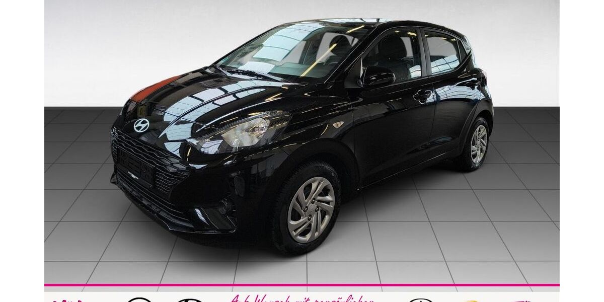 Hyundai i10 4.576 km 15.360 &euro; München 81677