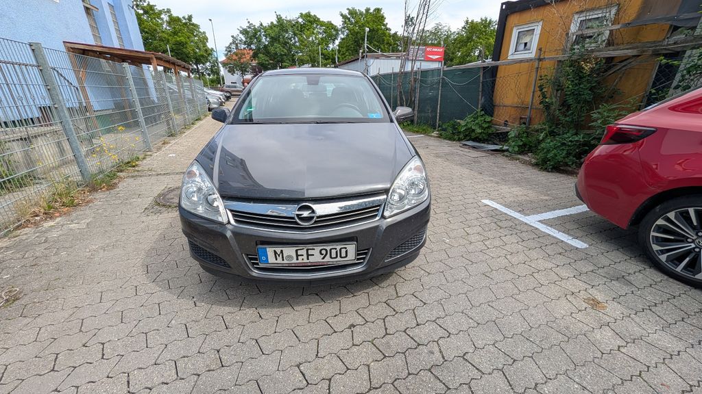 Opel Astra 193.355 km 1.200 &euro; München 81243