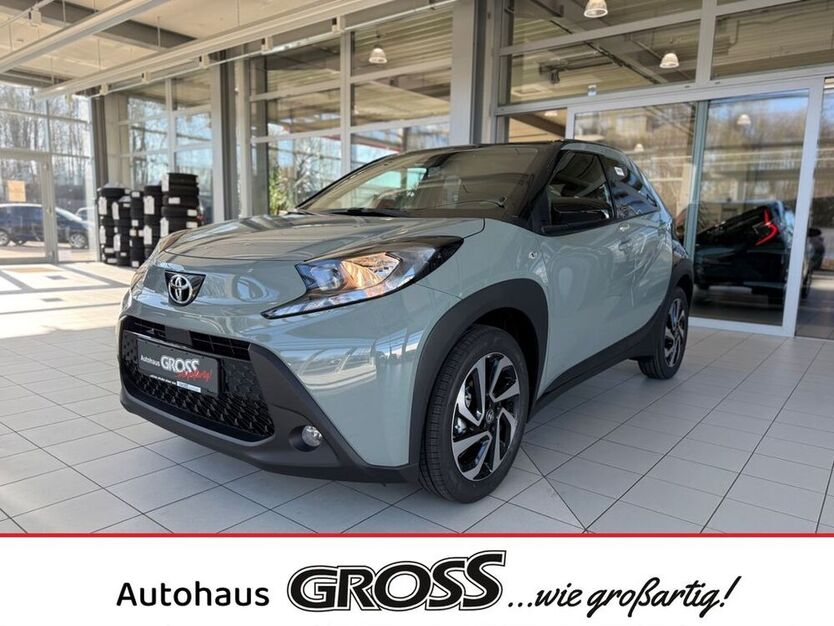 Aygo (X)
