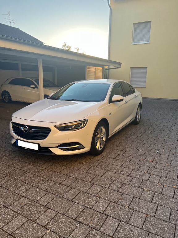 Opel Insignia 66.000 km 19.500 € Wörth am Rhein 76744