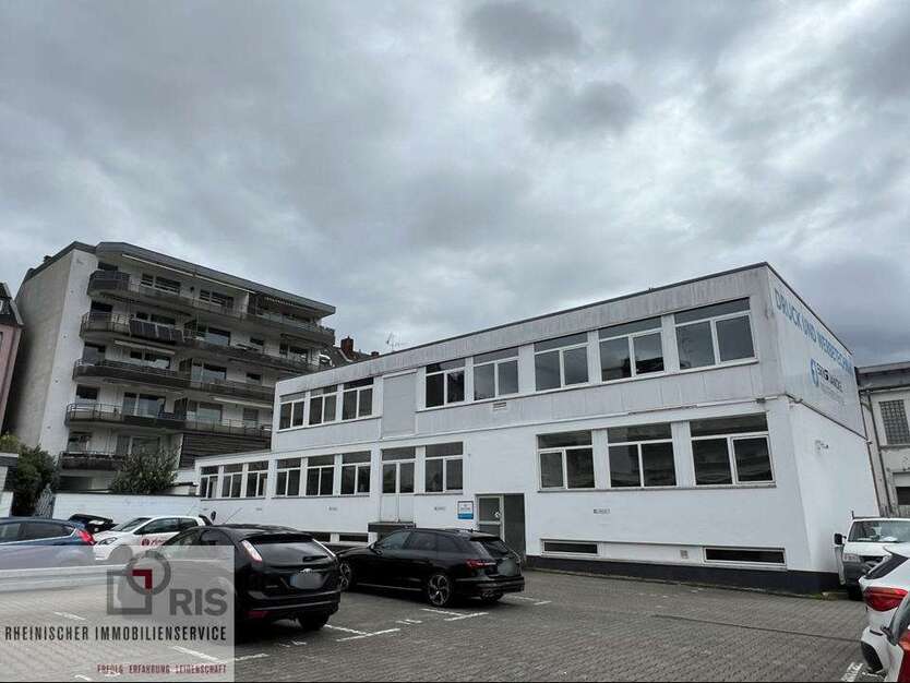 Büro in Leverkusen-Opladen 1.980.000 € 1342 m²