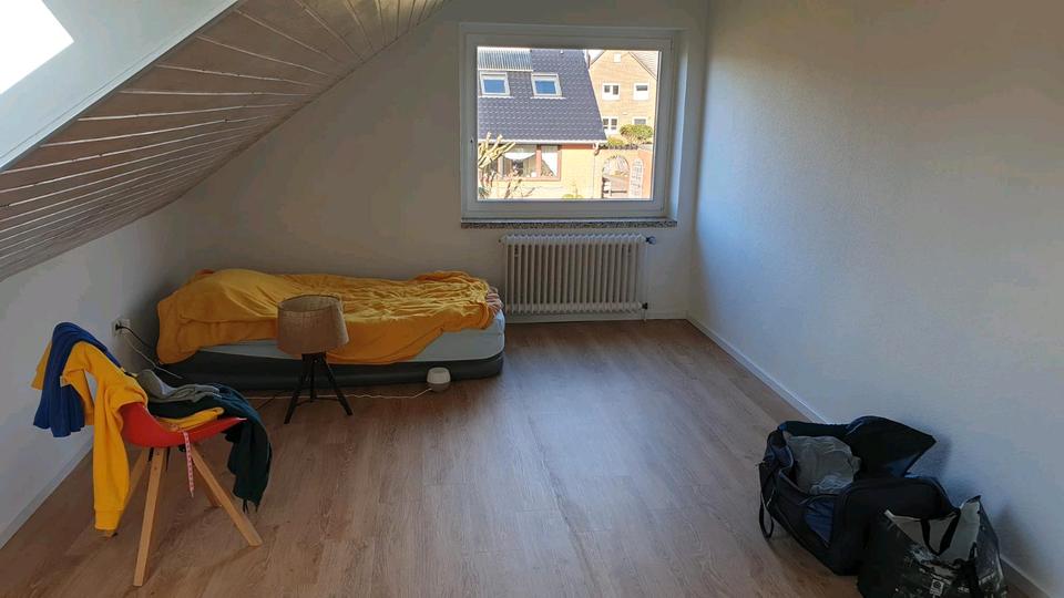 Dachgeschoßwohnung Lüneburg - 2 Zimmer, 75 m&sup2;, 900&euro; | Angebot:25722209