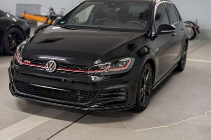 VW Golf 61.300 km 25.000 &euro; Offenbach 63067