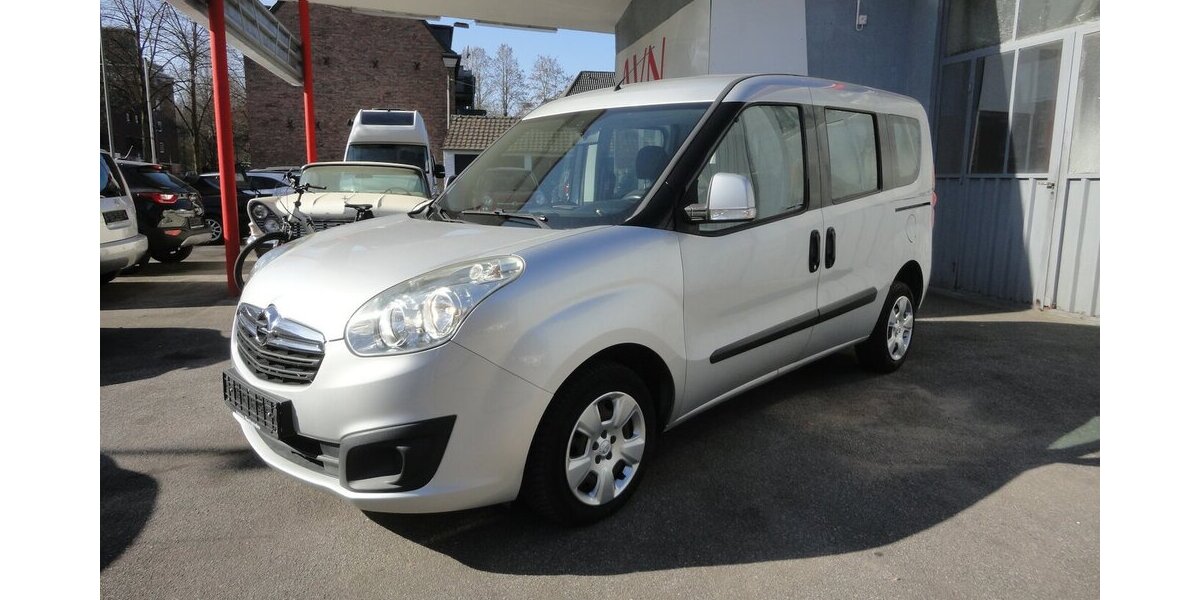 Opel Combo Edition 1,6 d Klima PDC SHZ AHK 5Sitzer 124.000 km 6.390 &euro; Neuss 41462