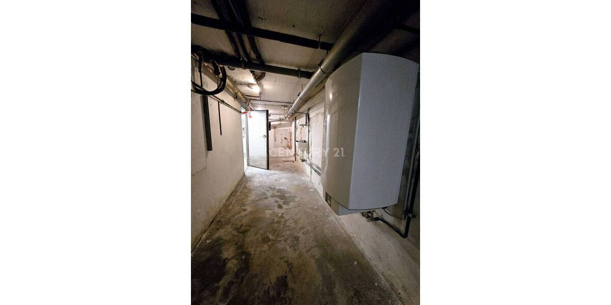 Gewerbeobjekt Varel - 6 Zimmer, 229.500&euro; | Angebot:23967097