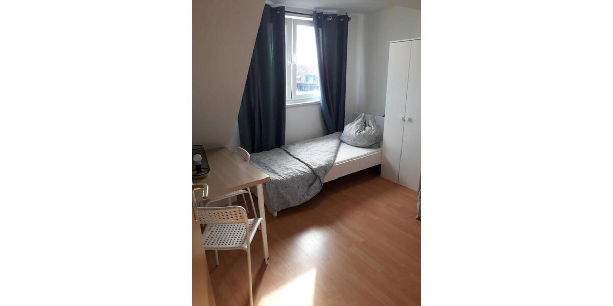 Wohnen auf Zeit Drebach - 4 Zimmer, 110 m&sup2;, 15&euro; | Angebot:19860992