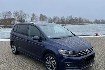 VW Touran 94.000 km 18.580 &euro; Wolfsburg 38442