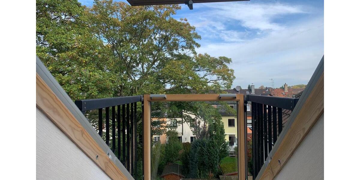 Schöne, helle Dachgeschosswohnung in GE-Rotthausen. 5 zimmer