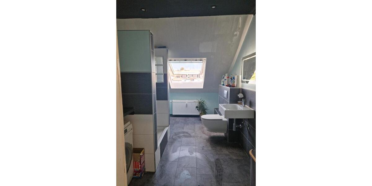 Dachgeschoßwohnung Herne Eickel - 3.5 Zimmer, 92 m&sup2;, 637&euro; | Angebot:25887351