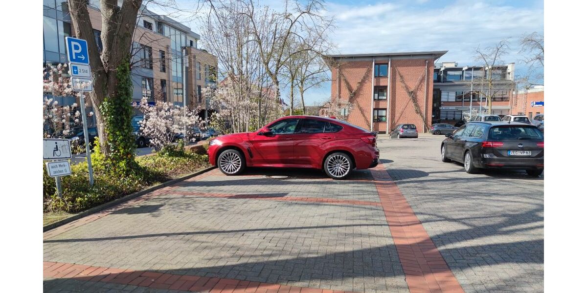 BMW X6 97.000 km 33.000 &euro; Lohne 49393