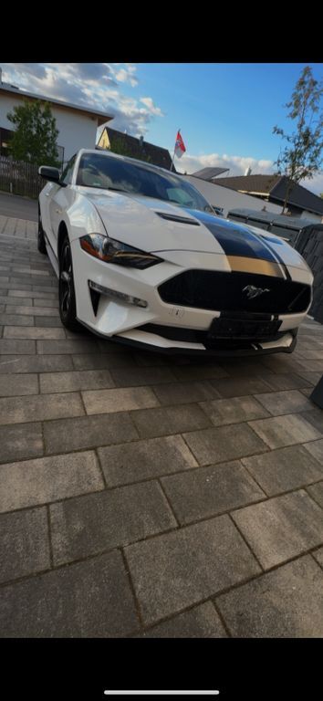 Ford Mustang 87.000 km 22.900 € Pilsting 94403