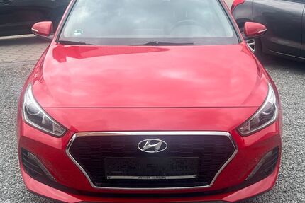 Hyundai i30 48.000 km 11.890 &euro; Hamburg 20537