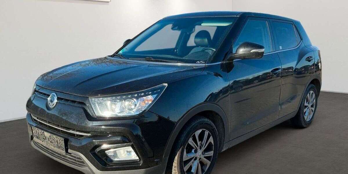 SsangYong Tivoli 105.677 km 8.999 &euro; Sandersdorf-Brehna 06796