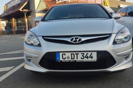 Hyundai i30 117.900 km 5.400 &euro; Chemnitz 09116