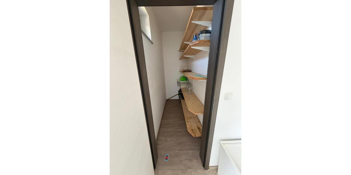 Etagenwohnung Kirchhain - 3 Zimmer, 105 m&sup2;, 1.200&euro; | Angebot:26147329