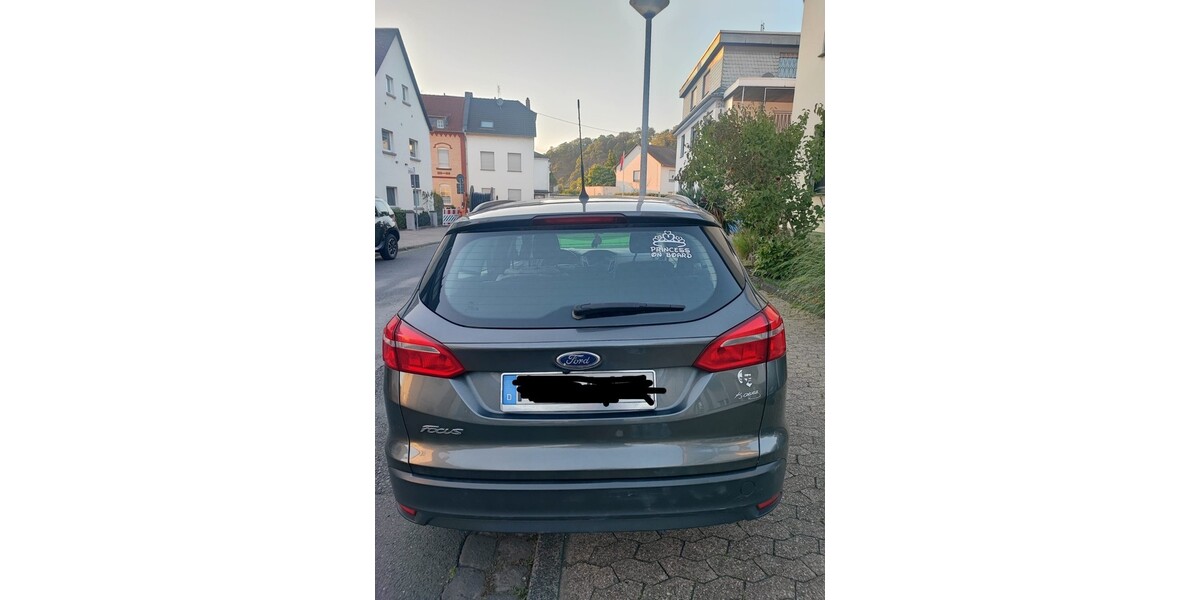 Ford Focus 168.408 km 3.500 € Bad Hönningen 53557