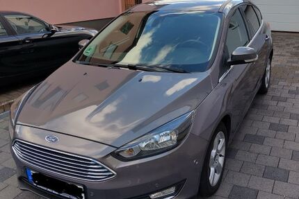 Ford Focus 92.000 km 7.900 &euro; Wertheim 97877